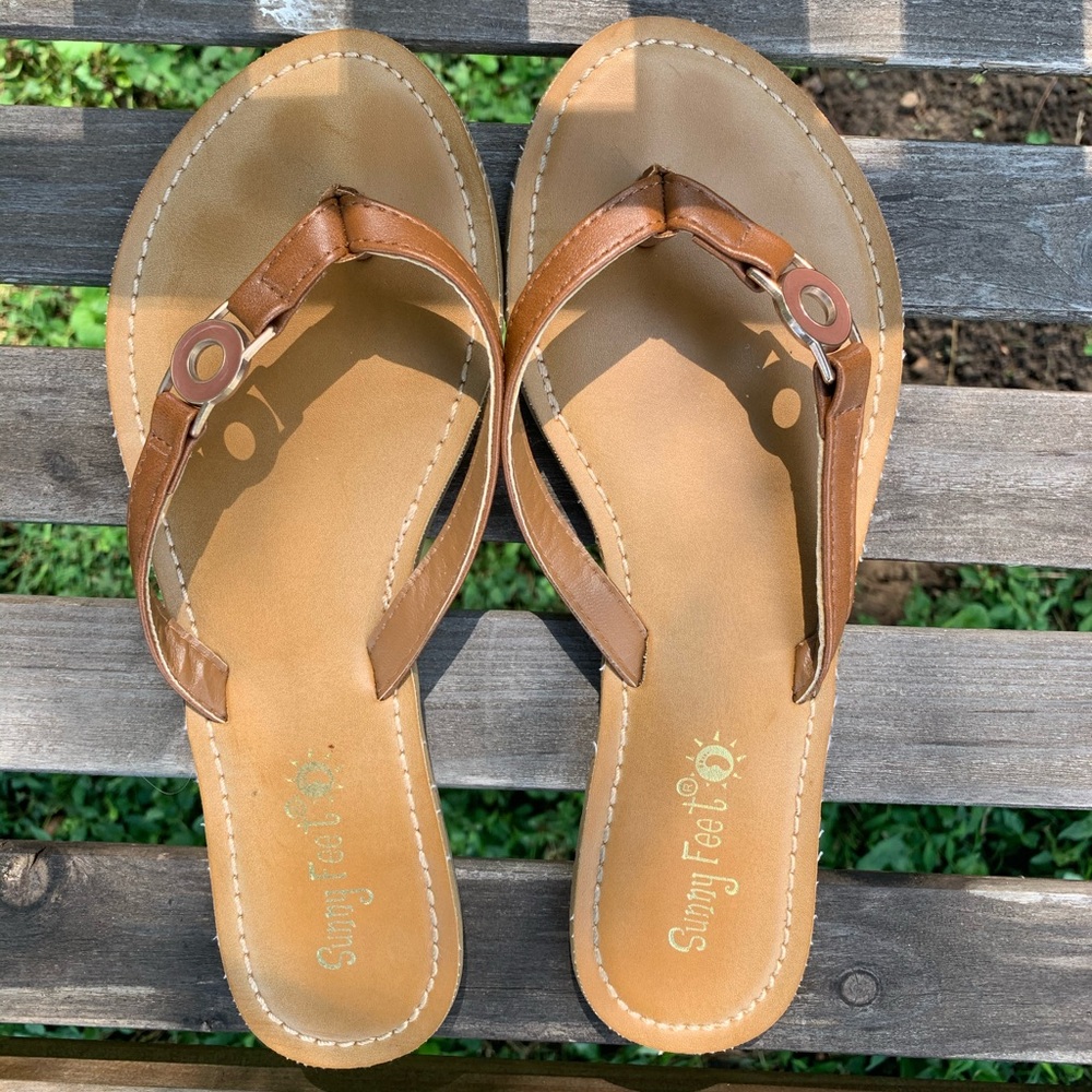 SUMMER FLIP FLOPS!!